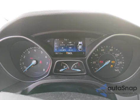 2016 Ford Focus Se z USA, uszkodzony, nr VIN 1FADP3K28GL351671